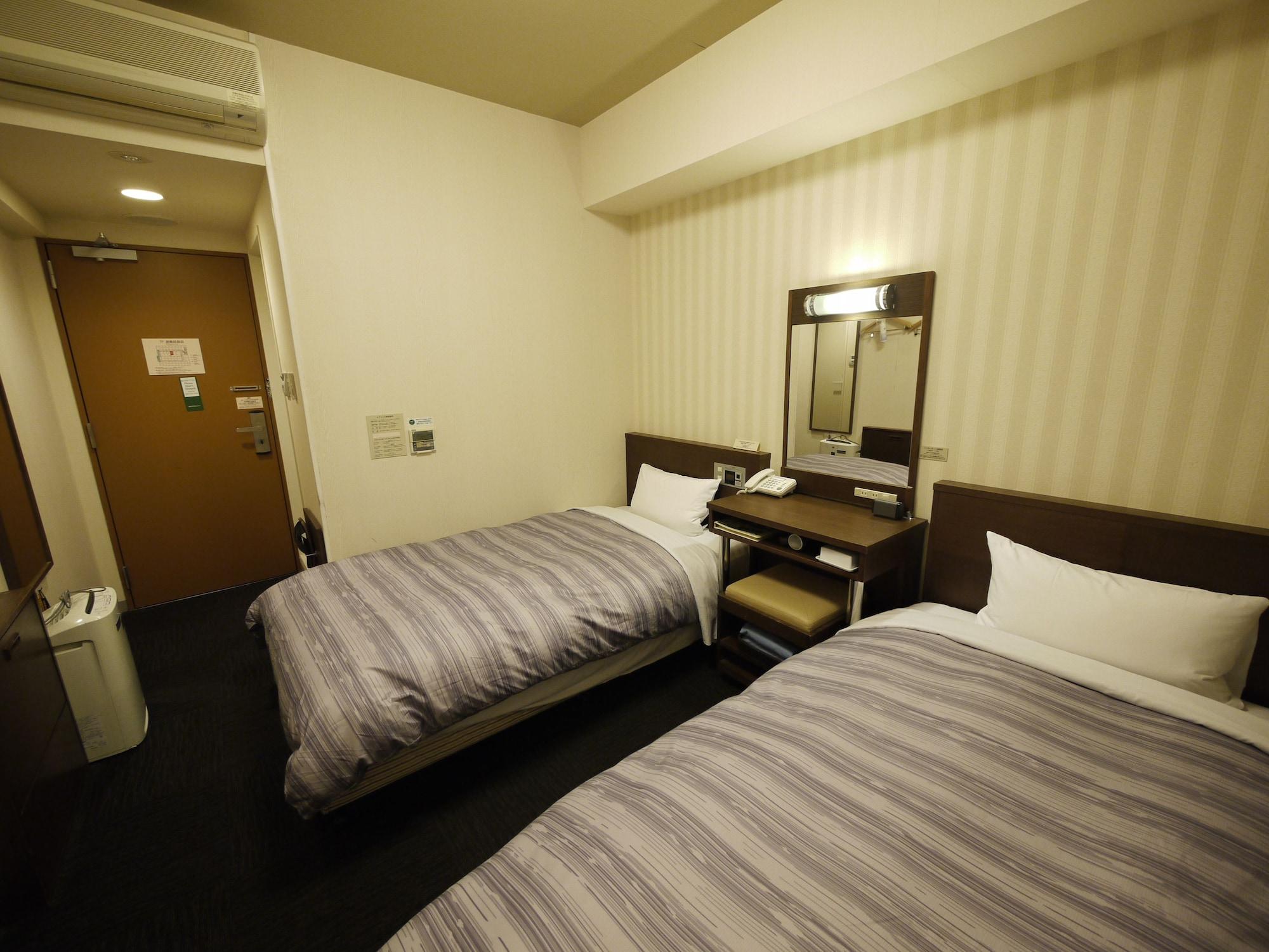 Hotel Route-Inn Yokohama Bashamichi Exteriör bild