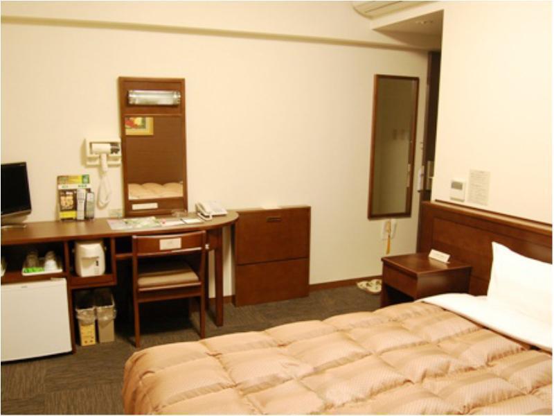 Hotel Route-Inn Yokohama Bashamichi Exteriör bild